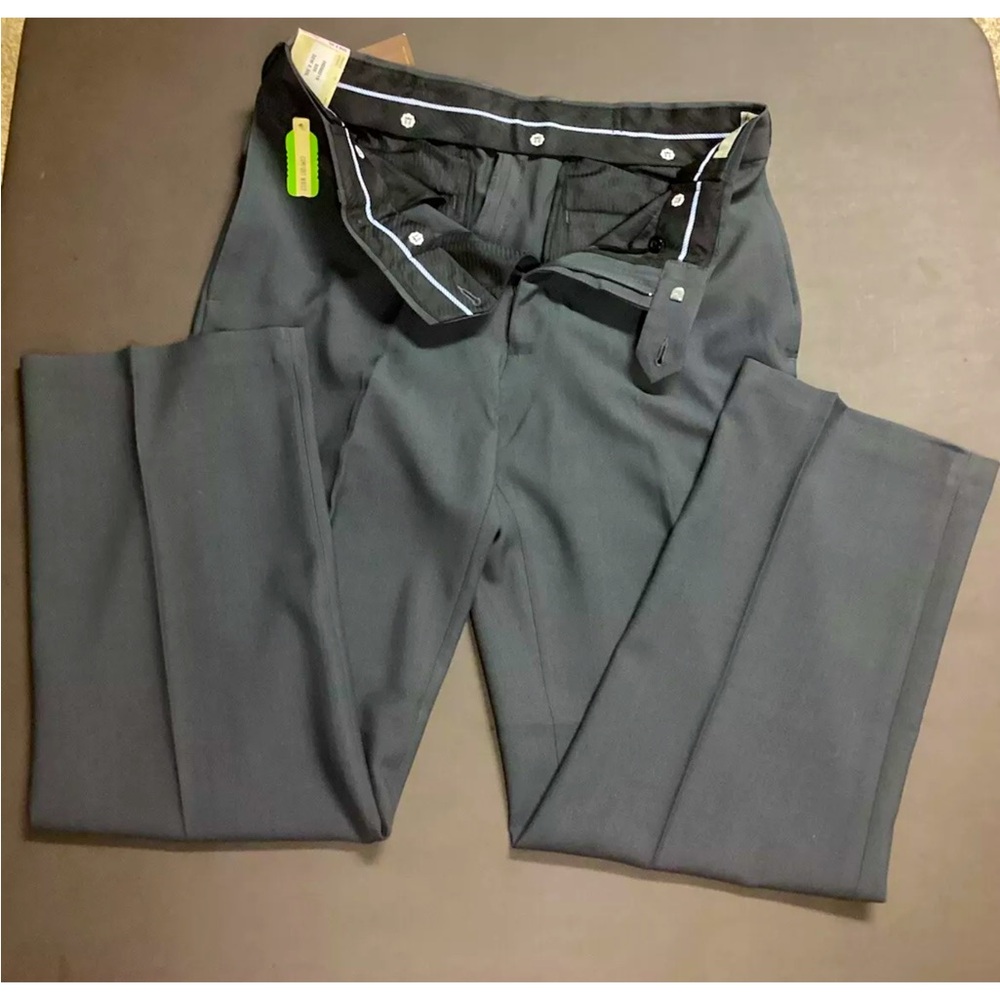 Haggar Men's Gray Eclo Stria Classic-Fit Flat Front Dress Pants Size 32W 30L NWT
